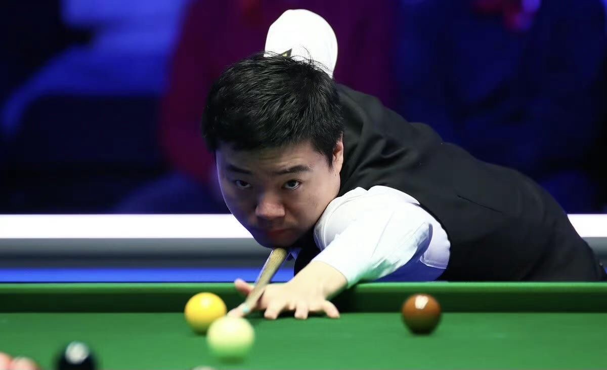 老鹰立刻以 老鹰立刻以